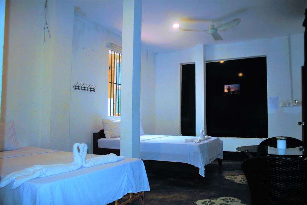 Garden Guest House Phnom Penh Esterno foto