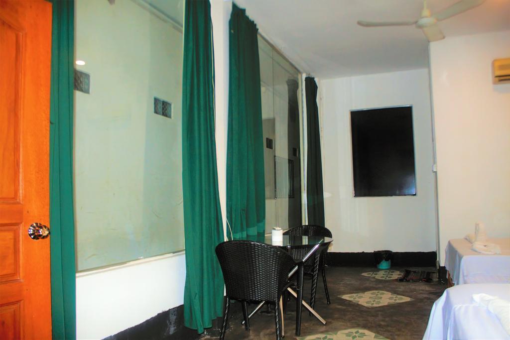 Garden Guest House Phnom Penh Esterno foto