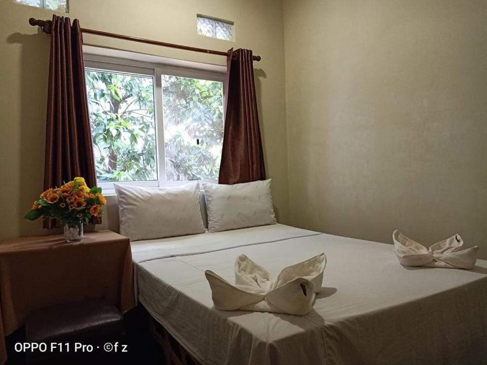 Garden Guest House Phnom Penh Esterno foto